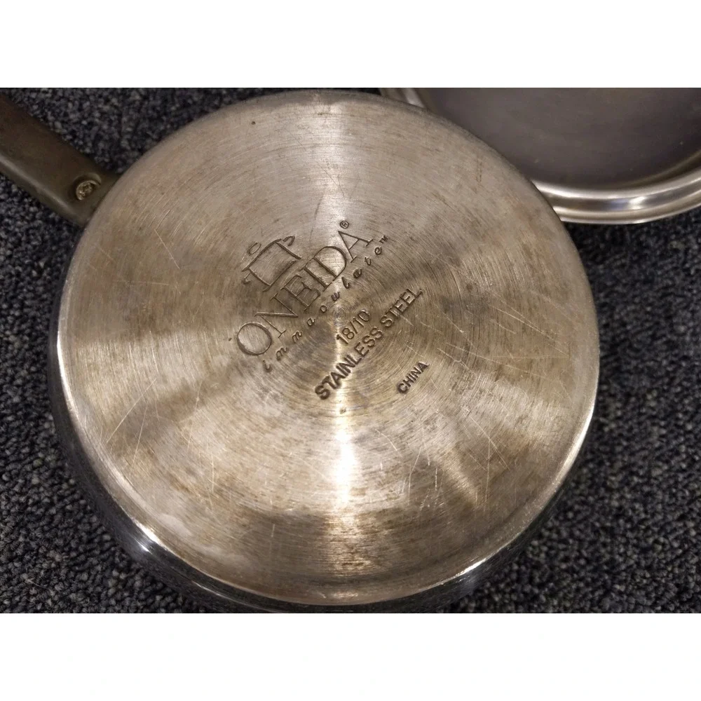 Oneida‎ Immaculate Saucepan Silver 18/10 Stainless Steel 1 Quart Pot with Lid